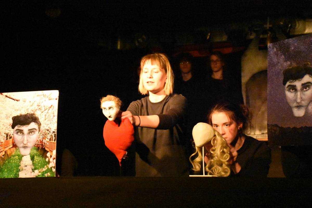 23. 2.  Romeo in Julija-n – lutkovna predstava za odrasle